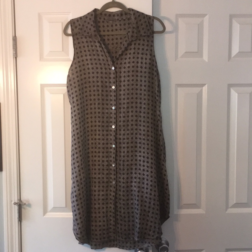 Casual dress gray and blue.
